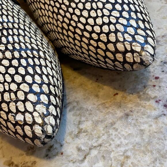 Tory Burch $300 King Cobra Pascal Smoking Pointed slip on Loafers Size 8 - Picture 3 of 13